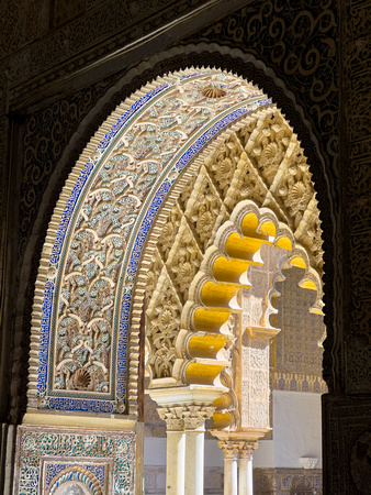 Real Alcazar - Ornate Moorish Archways